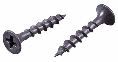 черные по дереву